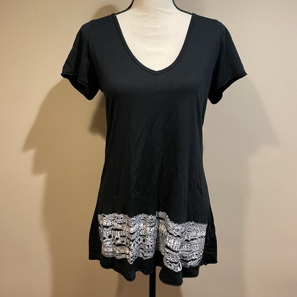 Lauren Moshi Black Short Sleeve Graphic Tee - Picture 2 of 9
